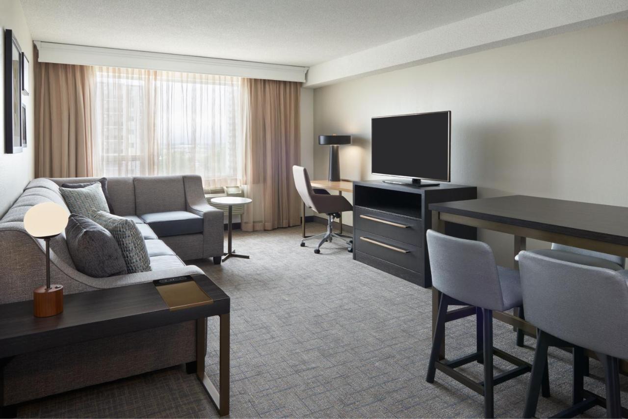 Residence Inn By Marriott London Canada Екстер'єр фото